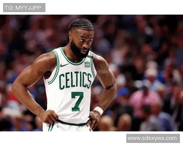 带领凯尔特人升至东部第三,布朗时隔两年当选NBA周最佳 带领凯尔特人升至东部第三,布朗时隔两年当选NBA周最佳