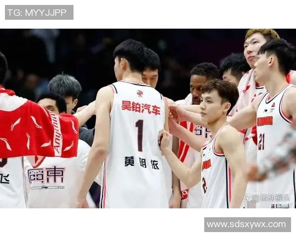 非常关键！徐杰带伤出战9中5得到13分4助攻