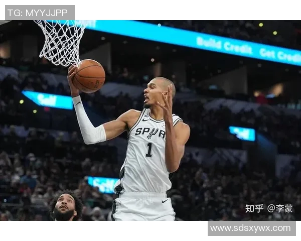 乌度卡谈输球：马刺让文班对位阿门后我们的进攻陷入了停滞