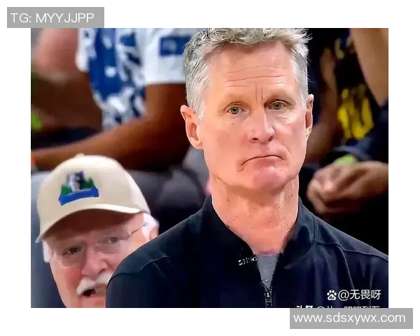 华子招募库里？？错错错！ 他是调侃库里穿的鞋垃圾&让都扔掉🤣